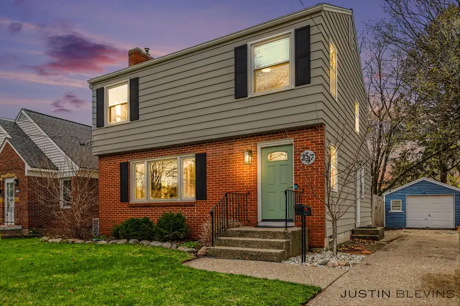 2547 Blaine Avenue Se, Grand Rapids, MI 49507 - #2