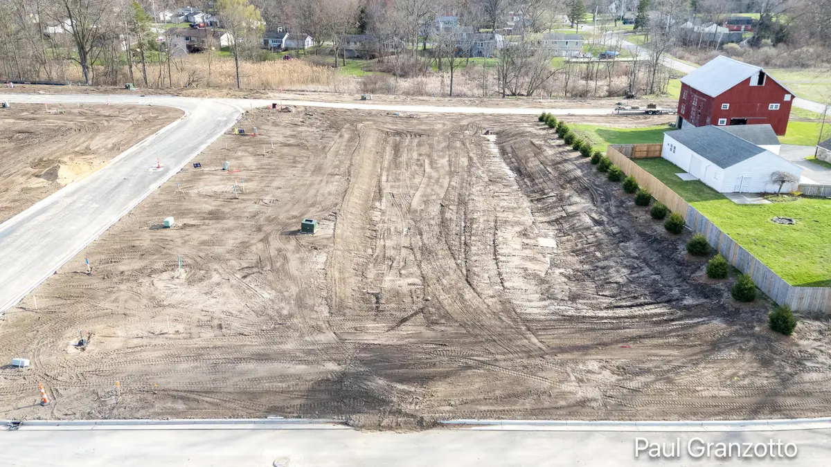 3026 Dawson Dr, Kentwood, MI 49512 - #1