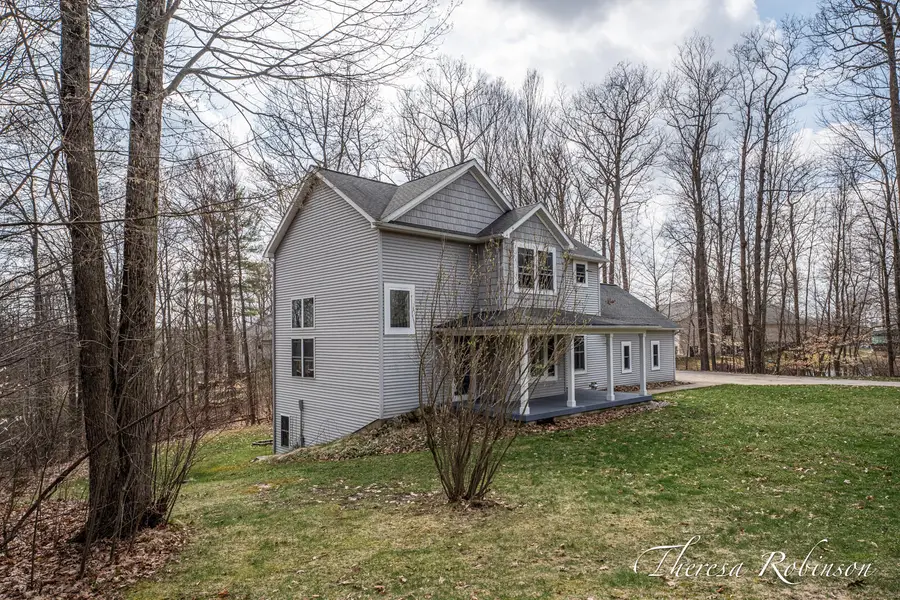 2232 Pointe North Drive Ne, Cedar Springs, MI 49319 - #3