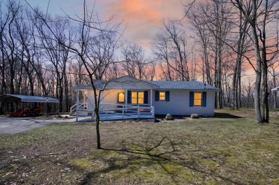 4161 Mockingbird Circle, Farwell, MI 48622 - #2