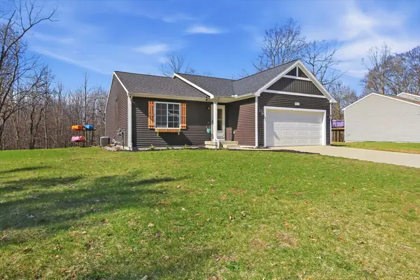 15371 Buck Hollow Drive, Gowen, MI 49326