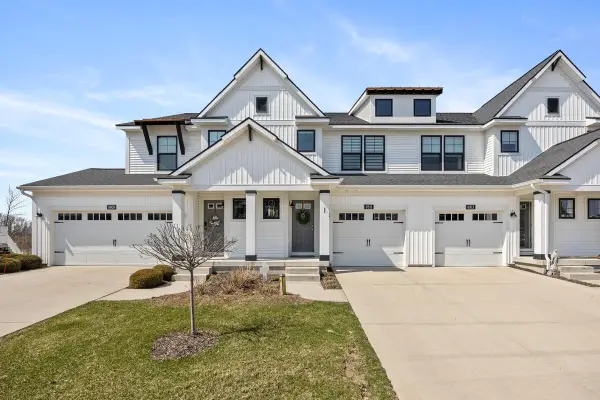 8911 Barrington Lane #30, Jenison, MI 49428