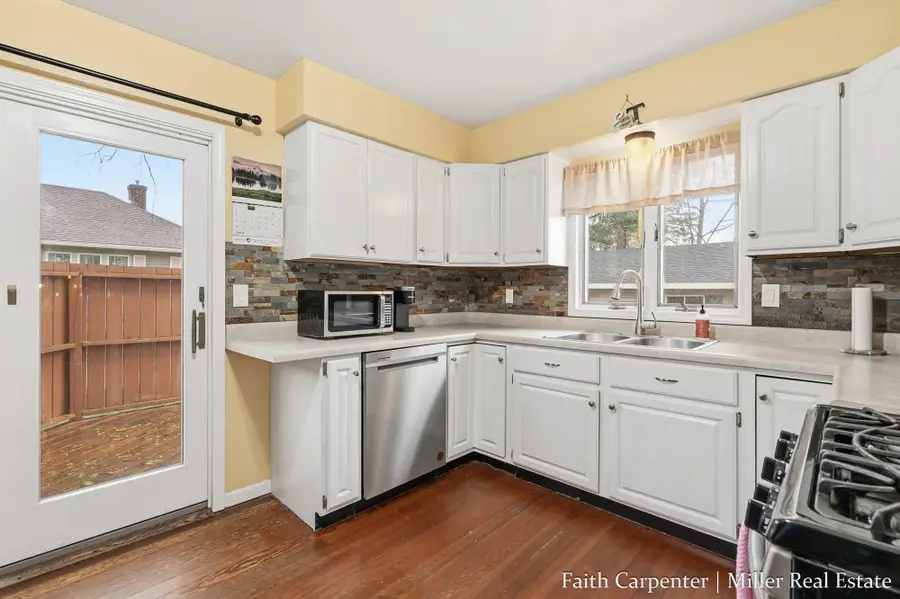 1107 N Michigan Avenue, Hastings, MI 49058 - #3