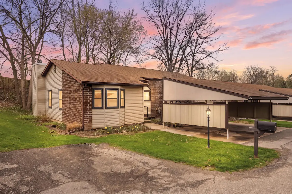 2675 Chatham Woods Drive Se, Grand Rapids, MI 49546 - #1