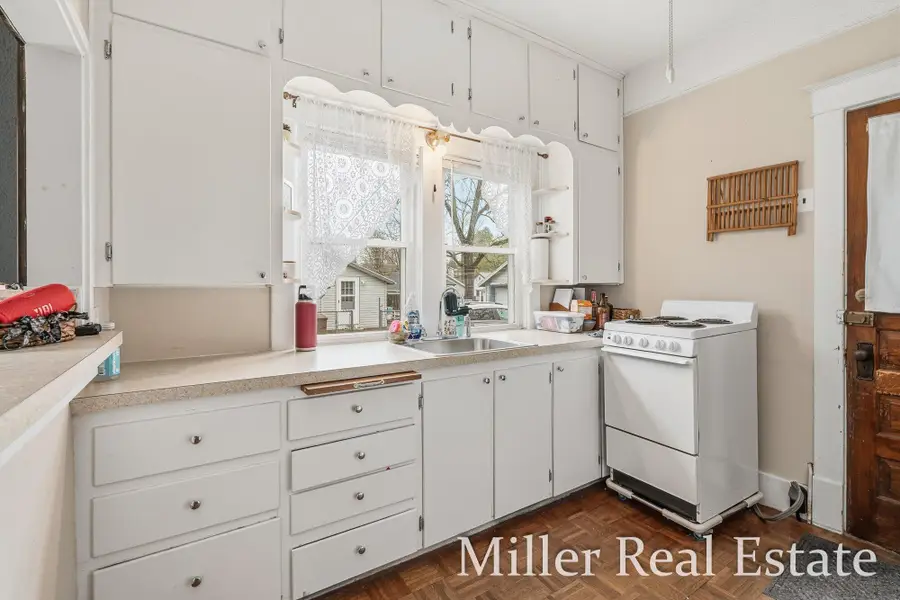 709 N Michigan Avenue, Hastings, MI 49058 - #3