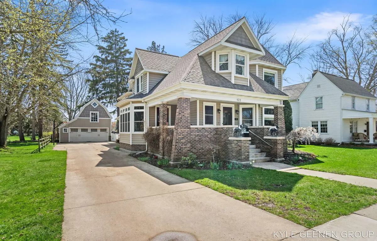 122 E Central Avenue, Zeeland, MI 49464 - #1