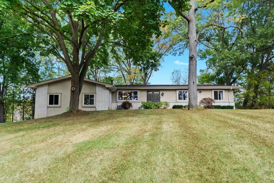 10932 Green Oaks Drive, South Lyon, MI 48178 - #2