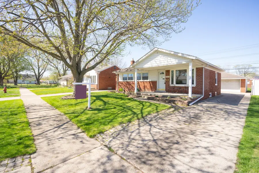 28053 Fountain Street, Roseville, MI 48066 - #3