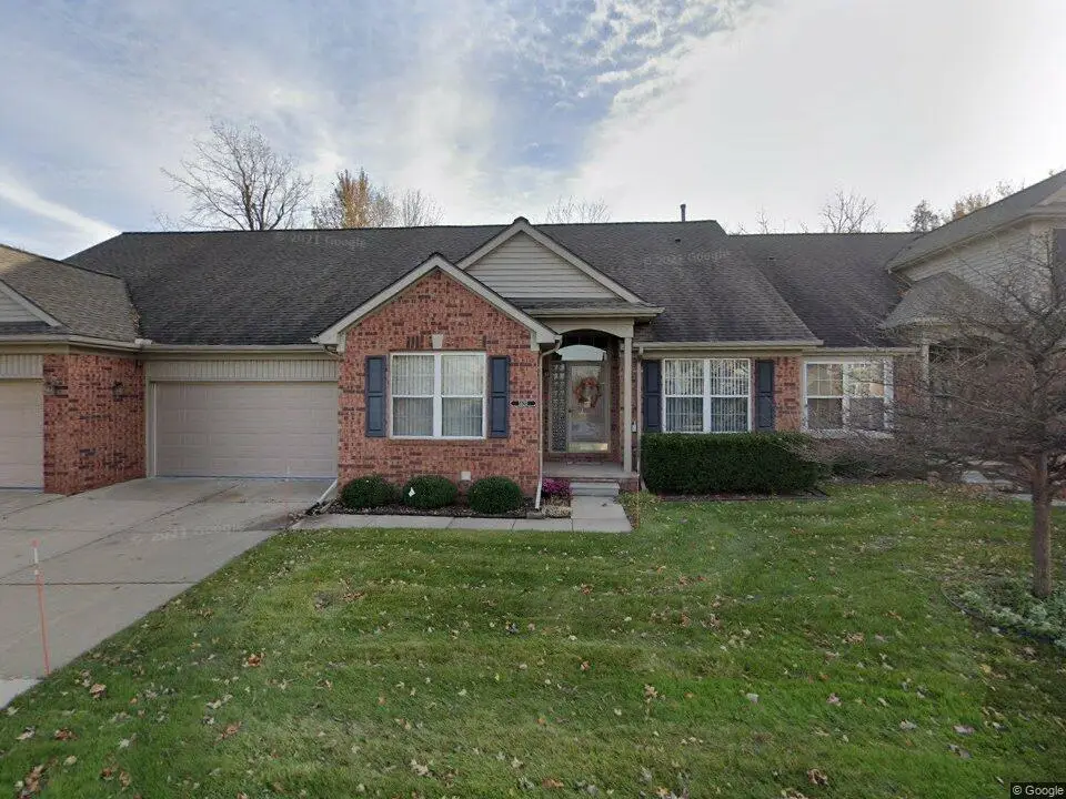 5620 Victory Circle, Sterling Heights, MI 48310 - #1