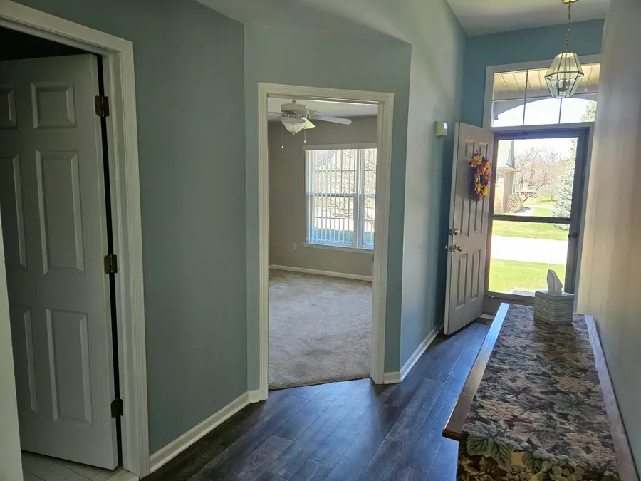 5620 Victory Circle, Sterling Heights, MI 48310 - #2