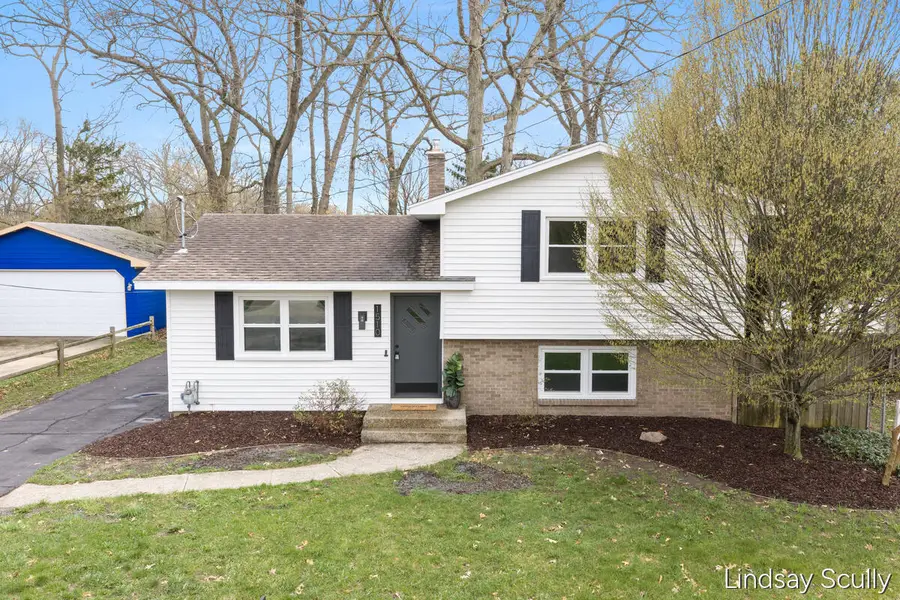 1510 Southlawn Drive Sw, Wyoming, MI 49509 - #2