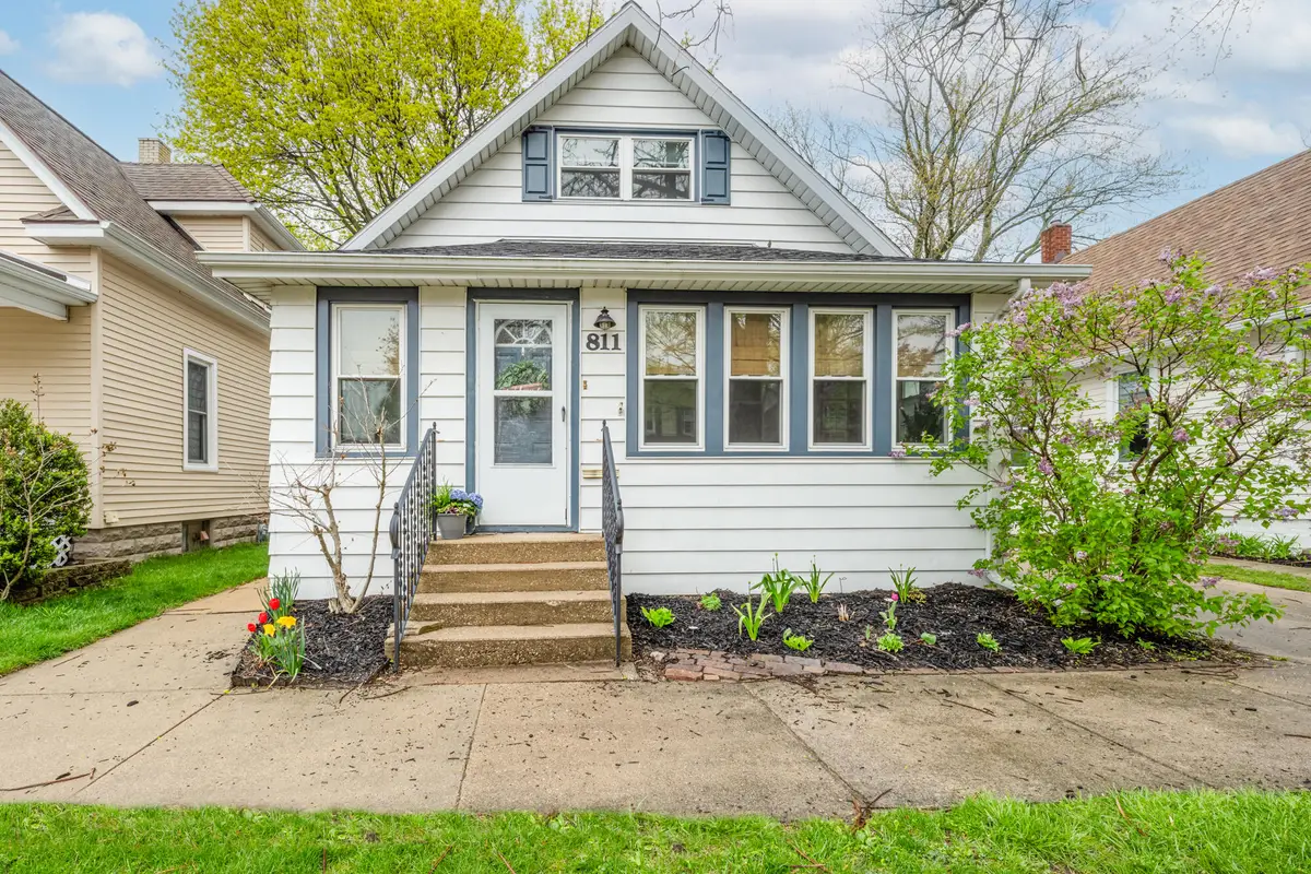 811 Michigan Avenue, Saint Joseph, MI 49085 - #1