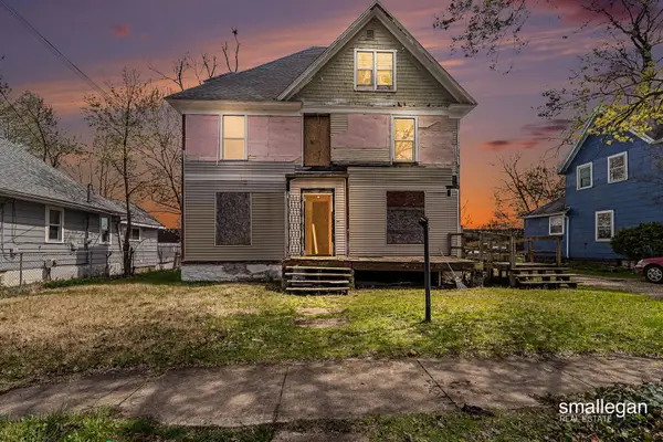 821 Clarence Street, Kalamazoo, MI 49001