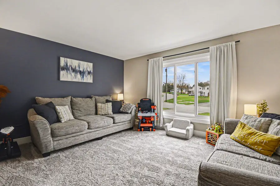 4327 Rezen Court Ne, Rockford, MI 49341 - #2