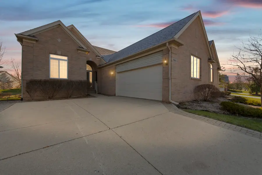 16810 Carriage Way, Northville, MI 48168 - #2