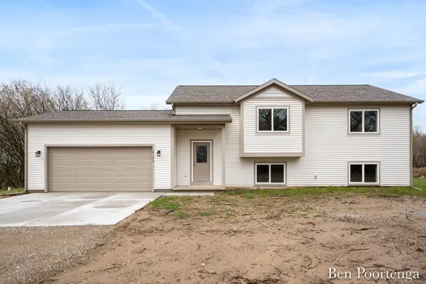 14123 Beardslee Street Ne, Greenville, MI 48838