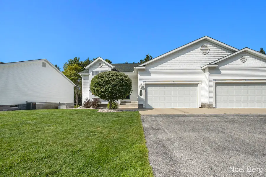 5633 Copper Sands Run, Fruitport, MI 49415 - #3