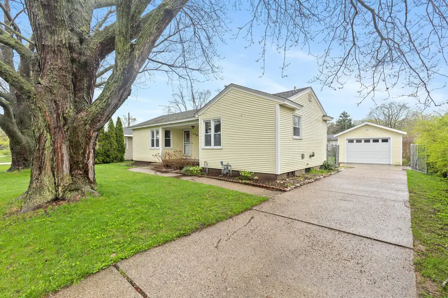 130 W 33rd Street, Holland, MI 49423 - #2