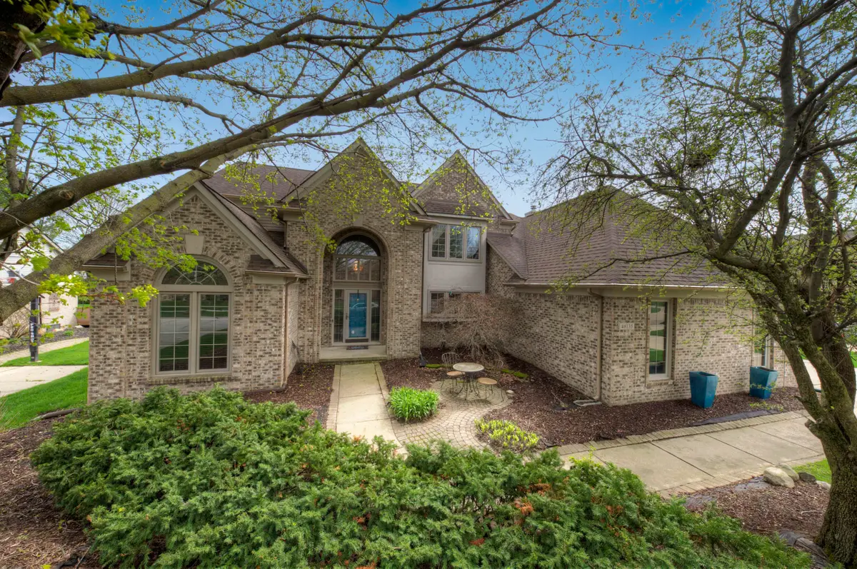 48135 Covington Court, Canton, MI 48187 - #1