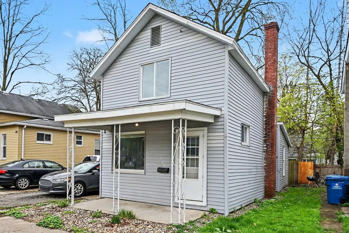 122 S 5th Street, Niles, MI 49120 - #1