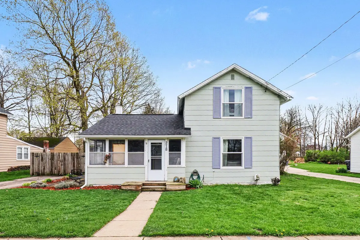 218 E Vienna Street, Schoolcraft, MI 49087 - #1