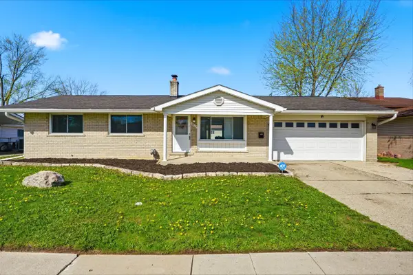 34573 Chope Place, Clinton Twp, MI 48035
