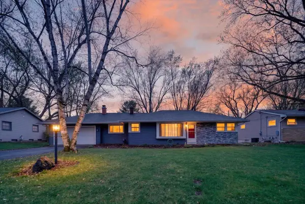 2520 Dorvin Drive, Jackson, MI 49201