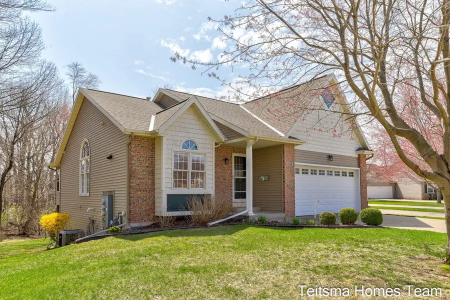 1546 Beechtree Commons, Grand Haven, MI 49417 - #2