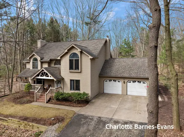 17141 Whitney Ridge, West Olive, MI 49460