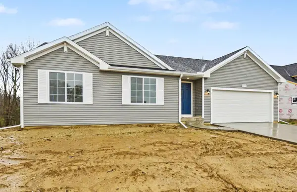 5549 Mammoth Drive Se, Caledonia, MI 49316