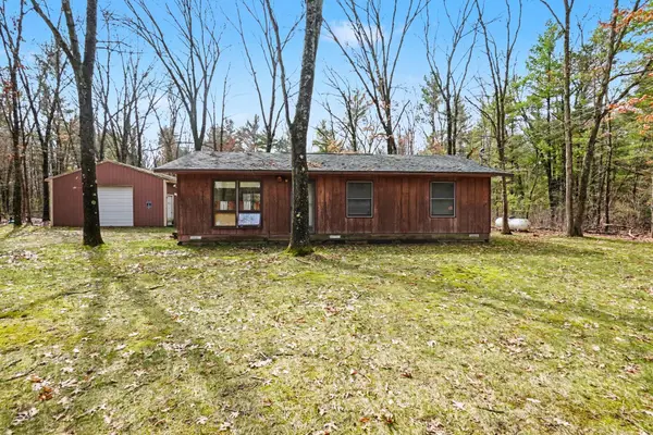 6233 S Middle Road, Newaygo, MI 49337