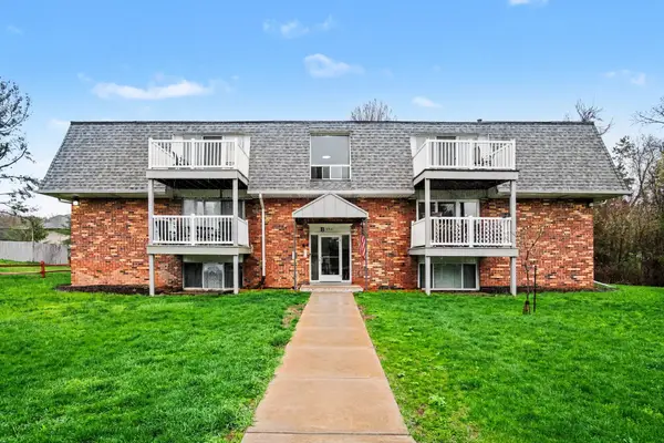 6712 Cascade Road Se #15, Grand Rapids, MI 49546
