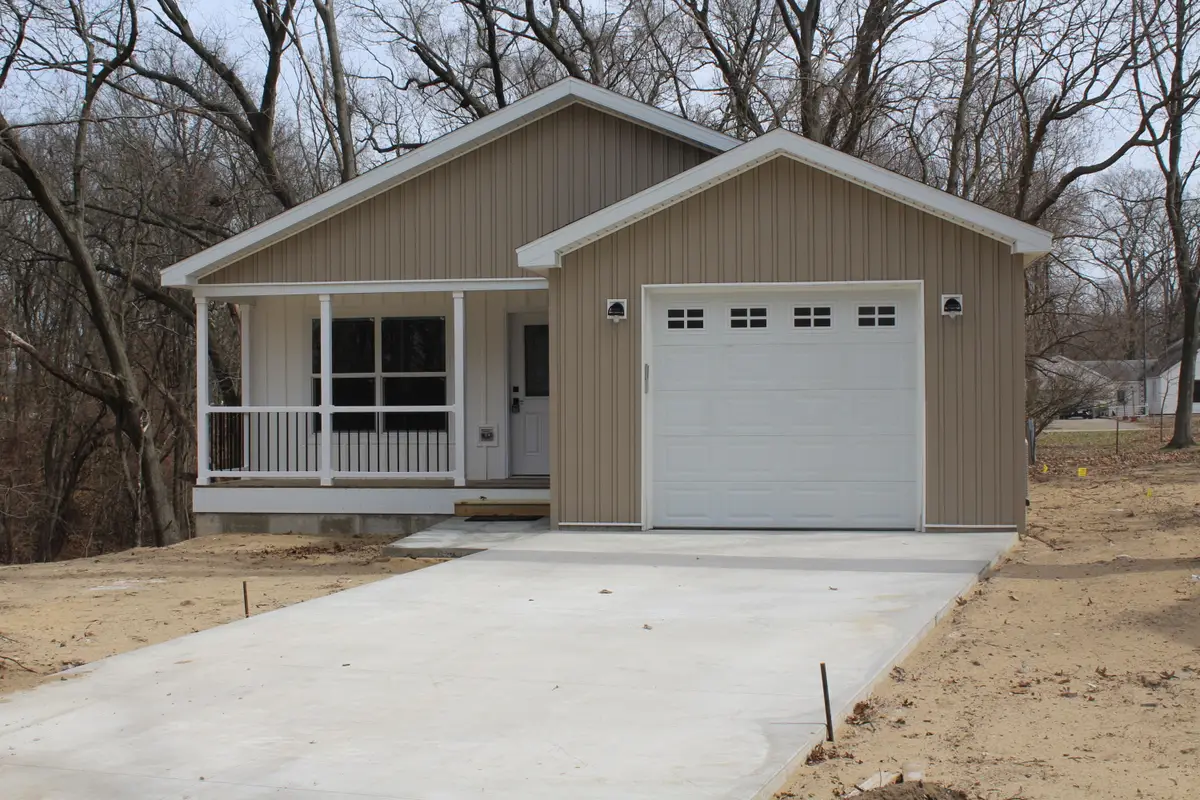 254 Meeking Street, Muskegon, MI 49442 - #1