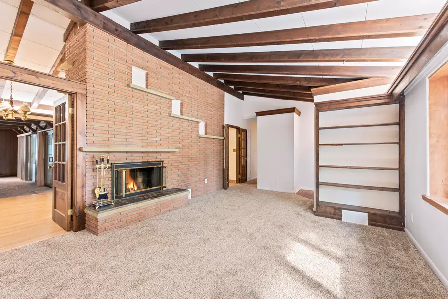 219 Ottawa Drive, Troy, MI 48085 - #3