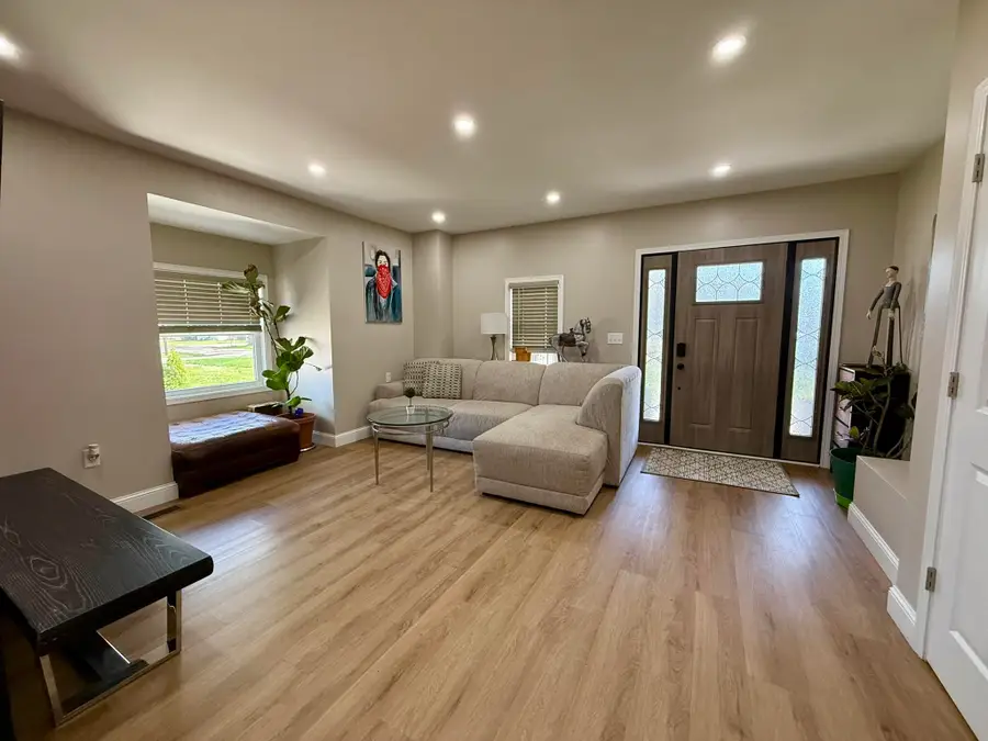 212 W Cass Street, Bangor, MI 49013 - #3