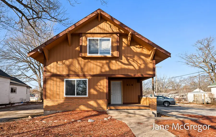 414 E Hackley Avenue, Muskegon, MI 49444 - #2