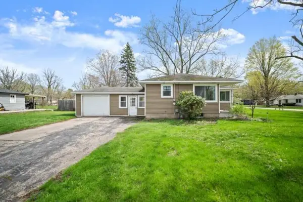 10517 Mary Ann Street, Zeeland, MI 49464