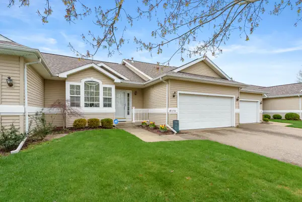 1550 Skylark Way, Kalamazoo, MI 49009