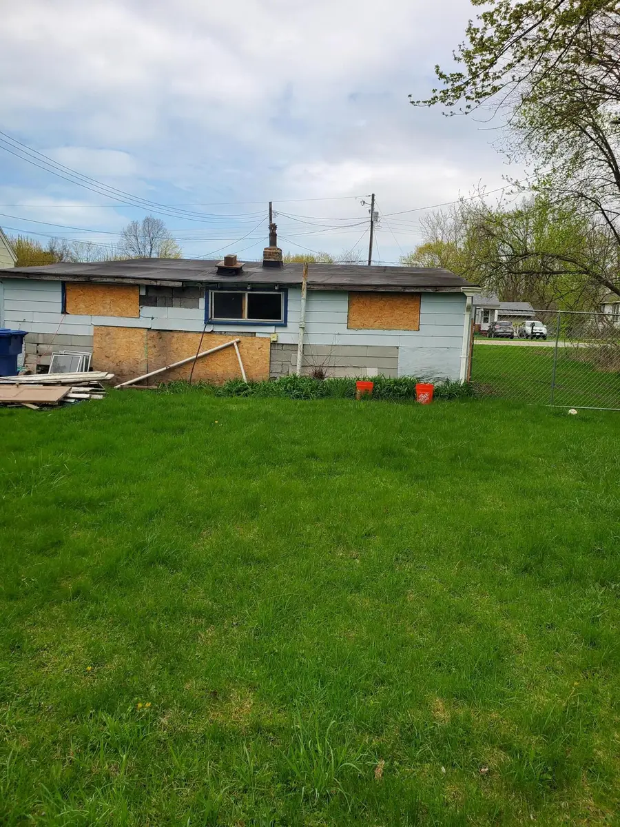 1560 Highland Avenue, Benton Heights, MI 49022 - #2