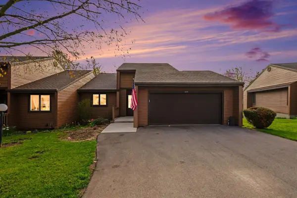 625 Maple Creek Drive, Holland, MI 49423