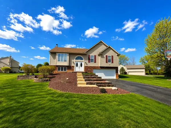 11437 Saddlebrook Circle, Pinckney, MI 48169