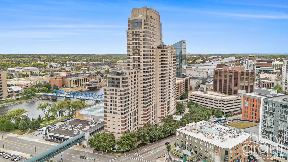 158 Campau Circle Nw, Grand Rapids, MI 49503 - #1