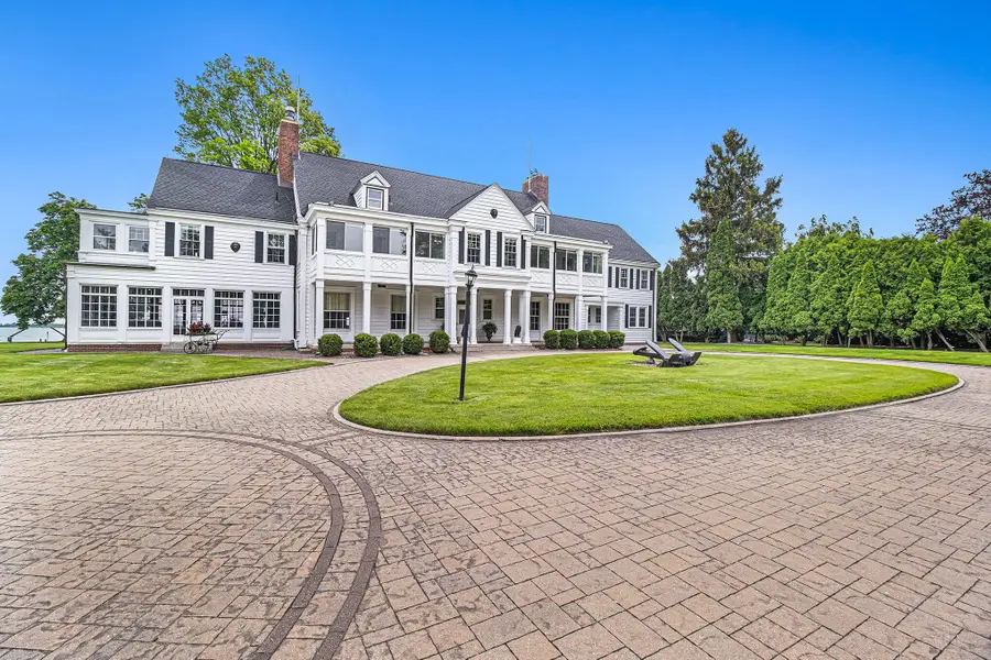 19123 Parke Lane, Grosse Ile, MI 48138 - #3