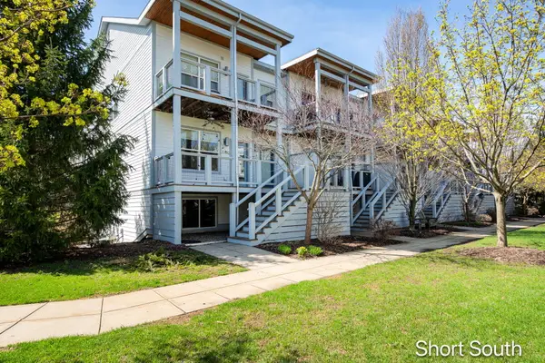 2090 Celadon Drive Ne, Grand Rapids, MI 49525