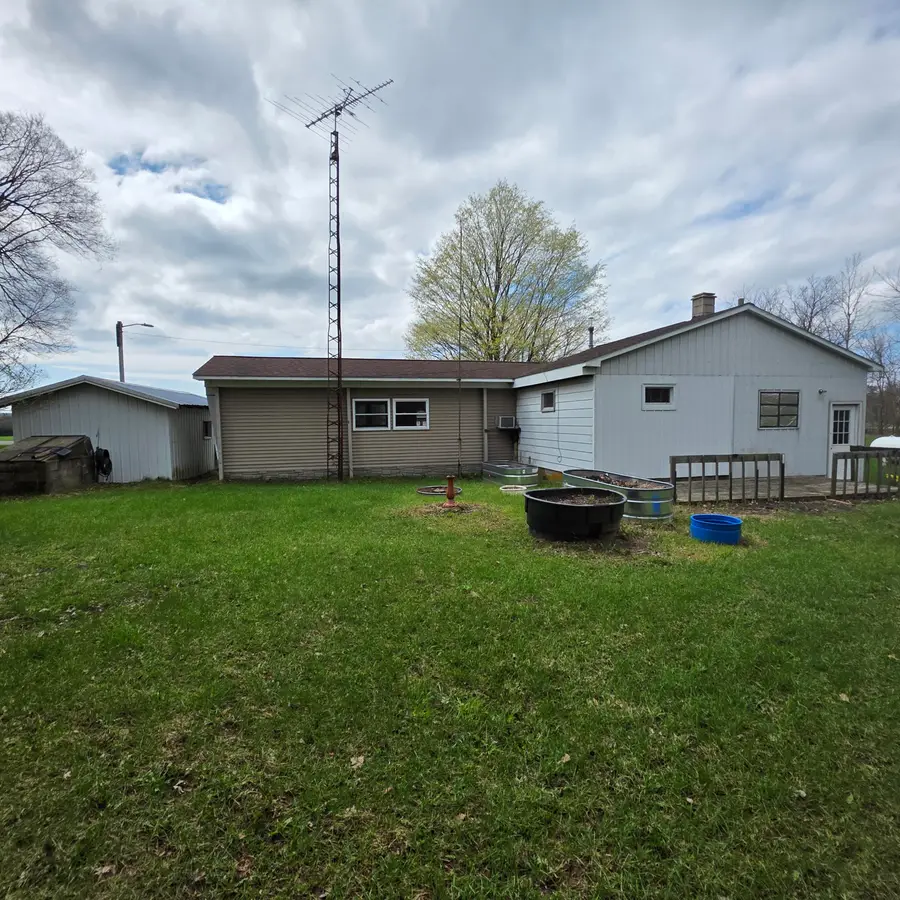 2152 N 116th Avenue, Hart, MI 49420 - #2
