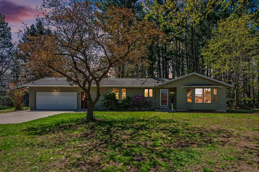 5976 Lake Street, Fennville, MI 49408 - #2