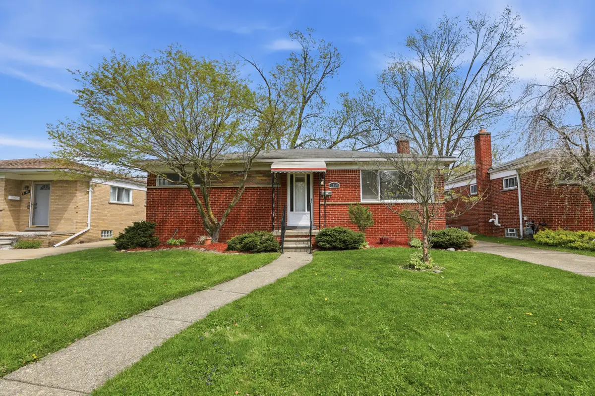 9160 Kinloch Street, Redford, MI 48239 - #1