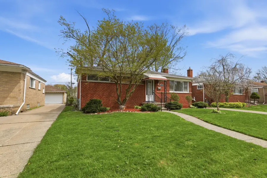 9160 Kinloch Street, Redford, MI 48239 - #2