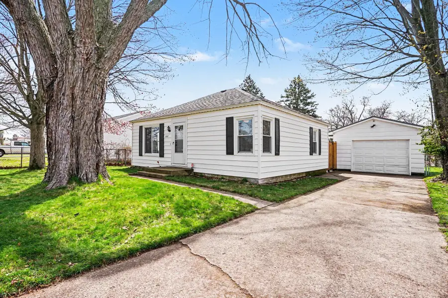 2127 Leif Avenue, Norton Shores, MI 49441 - #3