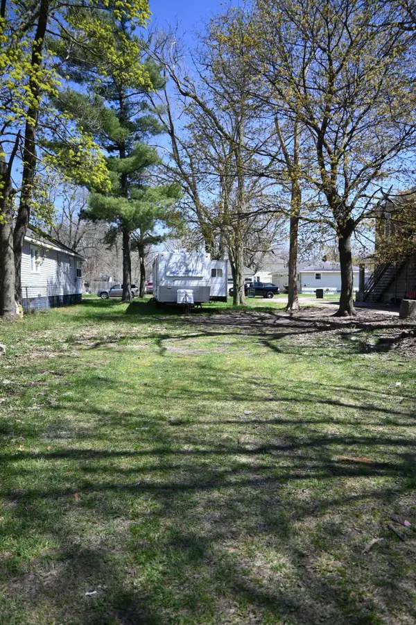 1721 Pine Street, Muskegon, MI 49442